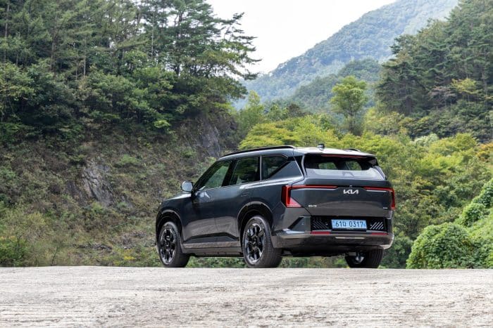 KIA EV5 3 700x467