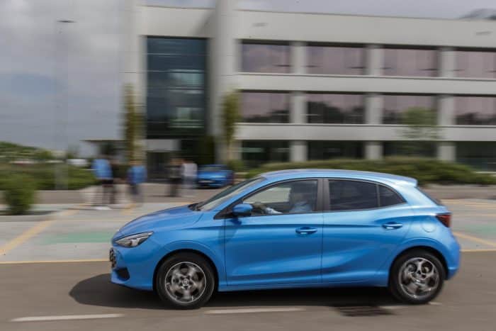 MG Motor 038 MG3 6704 LR20 700x467