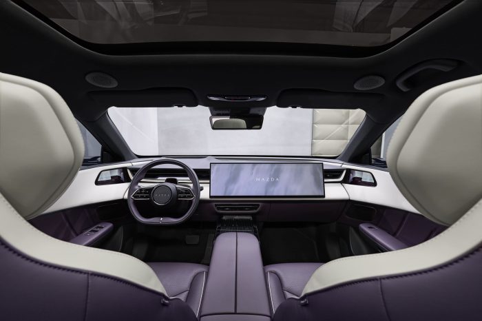 Mazda CX 6e 2 700x466