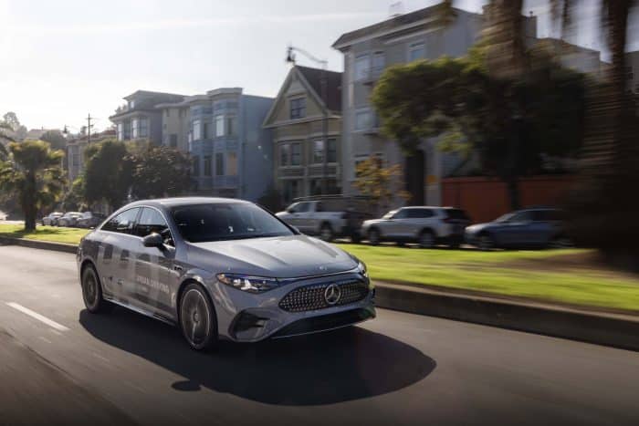 Mercedes con le novita per il 2026 in Nevada. GLC elettrica AI e media immersivi 3 700x467