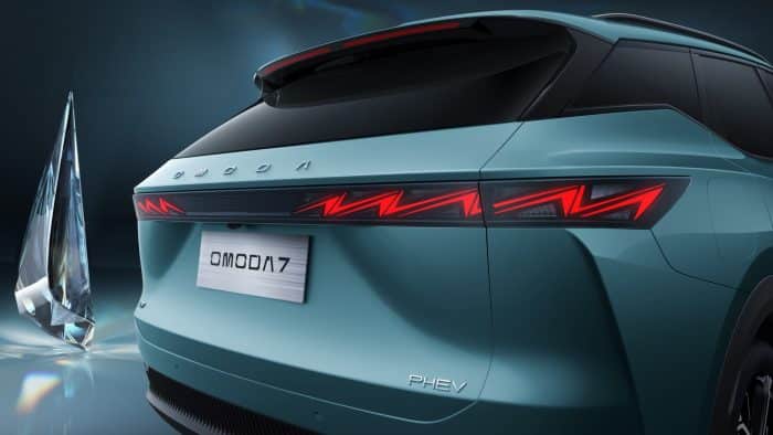 Omoda 7 SHS P 8 700x394