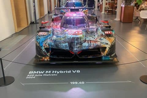 Più di 10.000 persone ammirano le BMW Art Cars a Milano
