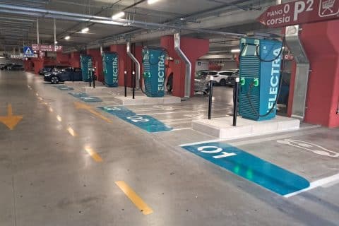 Klépierre Italia ed Electra ampliano la ricarica ultraveloce nei centri commerciali