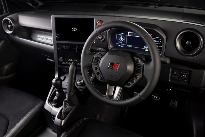 GR Yaris Ogier 9x World Champion Edition, altra formidabile perla di Toyota 5 Toyota GR Yaris Ogier 9x World Champion Edition 13 700x467