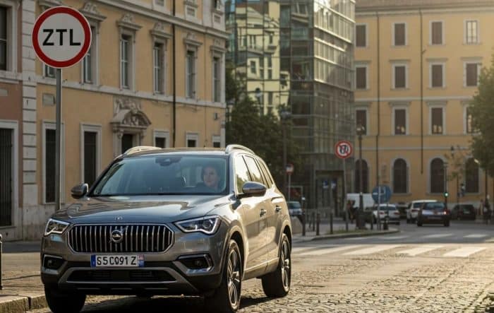 ZTL Bologna 1 1 700x443