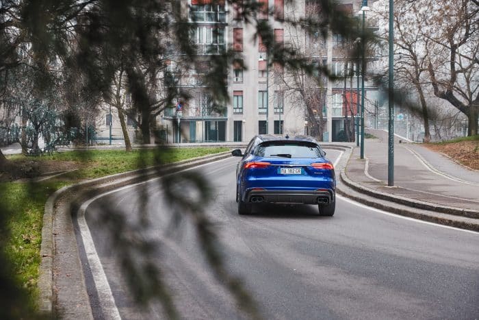 Nuovo Maserati Grecale Cristallo, 100 anni di Tridente a Milano 3 02 Maserati Grecale Urban Tour 2026Milano 700x467