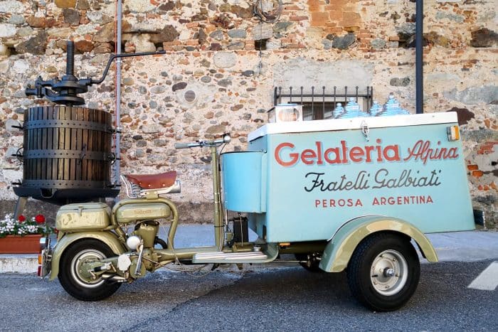 ASI Lambretta Gelateria Alpina Festival di Sanremo 700x467