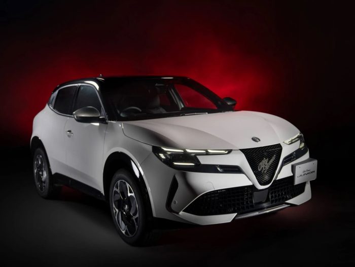 Alfa Romeo Junior Edizione Bianco