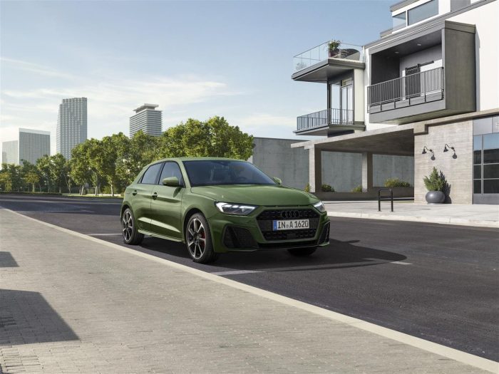 Audi A1 e Q2, il lusso tascabile è ancora accessibile 3 Audi A1 e Q2 il lusso tascabile e ancora accessibile 10 700x525