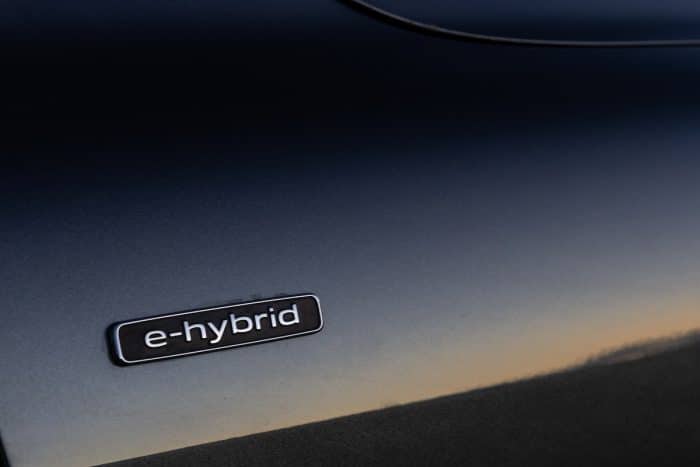 Audi Q5 e-Hybrid, prova del plug-in di lusso ad autonomia estesa 4 Audi Q5 e hybrid Sportback 10 700x467
