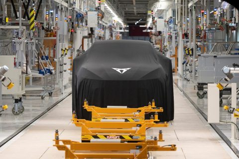 Cupra Raval segna il debutto della produzione elettrica a Martorell nel 2026