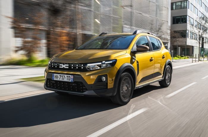 Dacia Sandero 2026, la prova. GPL da 120 cv, cambio automatico e autonomia fino a 1500 km