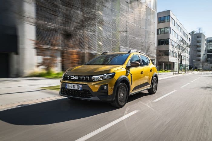 DaciaSandero Action©AdrienCortesi 1 1 700x467