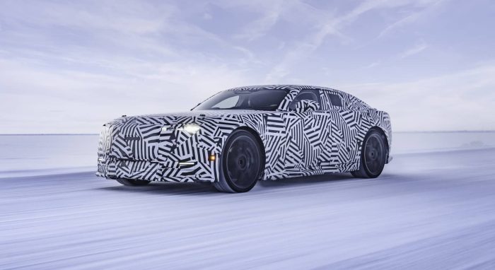 Jaguar GT, test invernali per il nuovo modello - 1