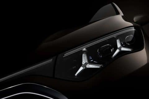 Nuova Mercedes Classe A nel 2028, rivoluzione tra crossover e monovolume