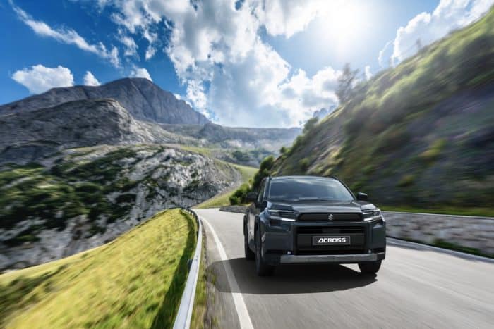 Nuova Suzuki Across Plug‑in 2026 22 700x467