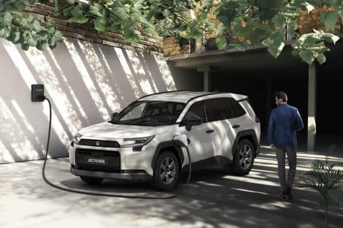 Nuova Suzuki Across Plug‑in