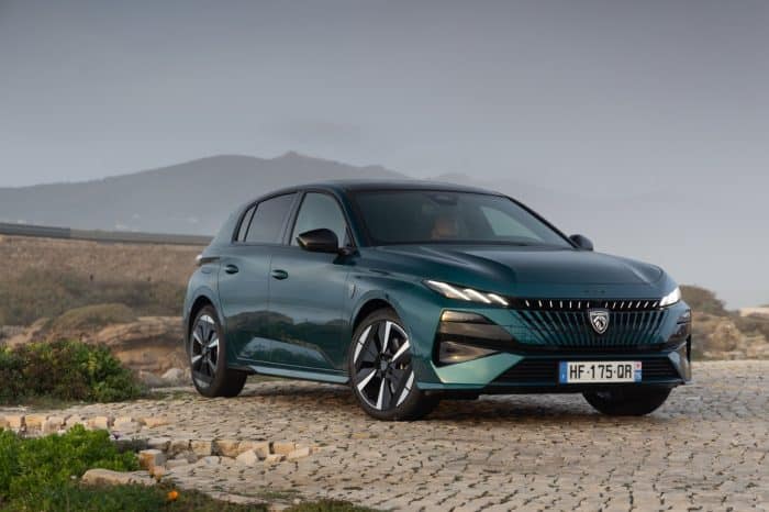 Peugeot 308 in Blue Lagoa