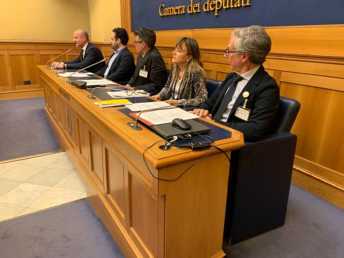 Sicurezza stradale, poposta di legge Ghio e FIAB insieme per pedoni e ciclisti 4 Sicurezza stradale poposta di legge Ghio e FIAB insieme per pedoni e ciclisti 1 700x525