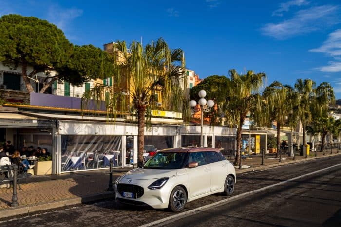 Suzuki Swift Hybrid Sakura 5 700x467