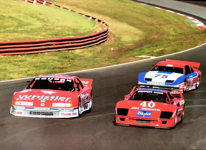 Vande Poele con la F40 a Lime Rock 1990 precede la Mercury Cougar XR 7 di Robby Gordon e la Nissan 300ZX Turbo di Steve Millen Ferrari F40 Competizione 700x511