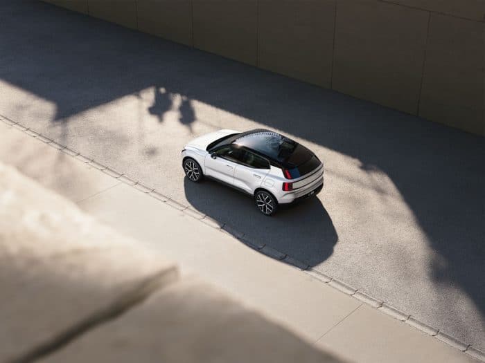 Volvo EX30 2026 18 700x525