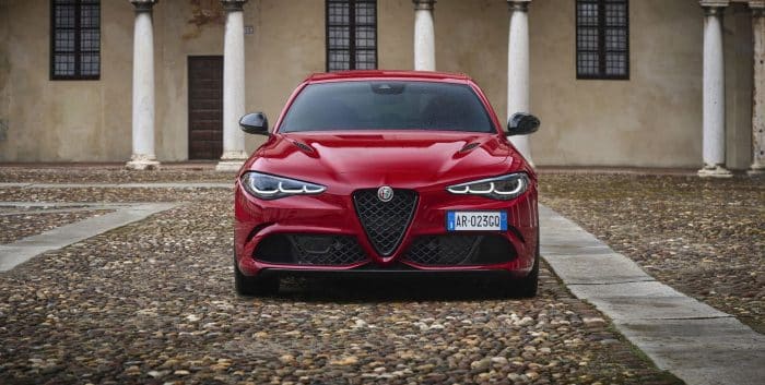 Alfa Romeo Giulia Quadrifoglio - 16