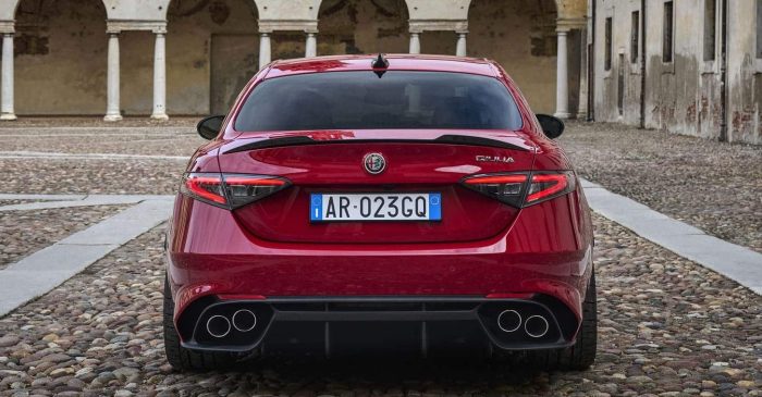Alfa Romeo Giulia Quadrifoglio 9 e1772967186863 700x365