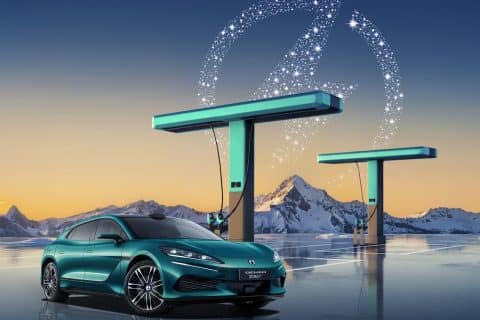 Arriva Denza Z9GT, 5 minuti per la ricarica Flash da 1.500 kW