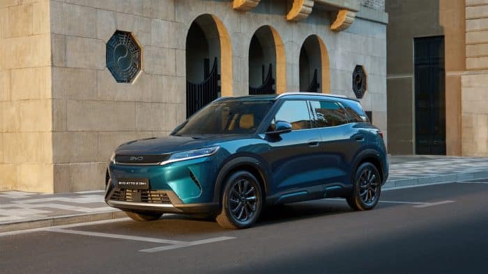 BYD Atto 2 DM i la ibrida da 1.000 km a 23.900 euro 38 700x394
