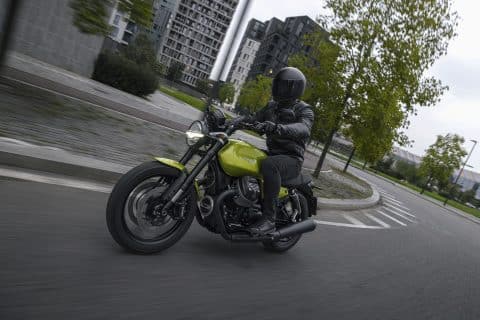 Italian Demo Ride 2026, prova gratis Aprilia e Moto Guzzi - Moto Guzzi V7 Sport