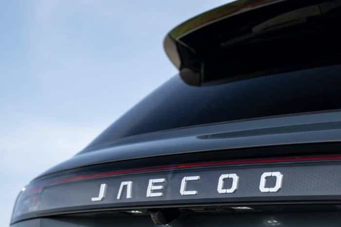 Jaecoo 7 SHS-H, il SUV ibrido da 224 cavalli e 26.900 euro 5 Jaecoo 7 SHS H 51 1 700x466