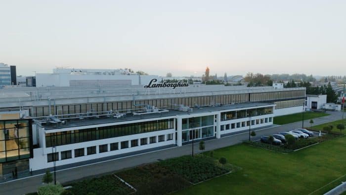 Lamborghini rinnova lintesa col Comune di SantAgata Bolognese 1 700x394