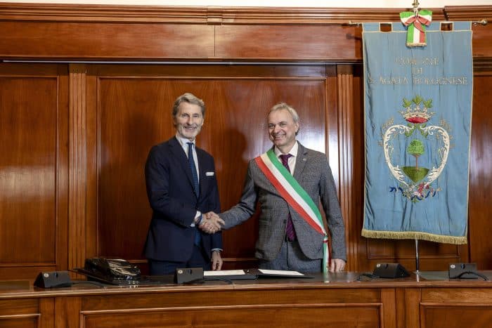 Lamborghini rinnova lintesa col Comune di SantAgata Bolognese 5 700x467