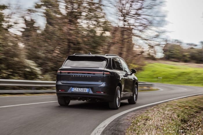 Leapmotor B10 REEV la prova 80 700x466