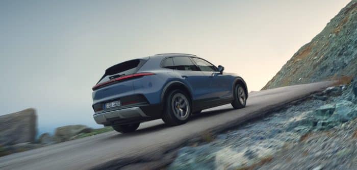 Porsche Cayenne S elettrica 6 e1773133043224 700x333