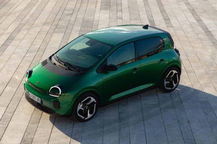 Renault Twingo E Tech elettrica la prova 60 dimensioni grandi 700x466