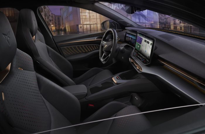 Cupra Raval, prezzo e caratteristiche della citycar elettrica e dinamica 6 07 CUPRA Raval Plasma 700x460