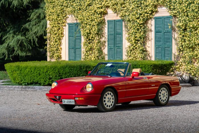 Alfa Romeo Spider Duetto Alfa Romeo Spider Duetto fourth series 4 700x467