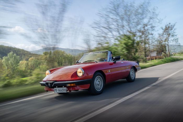 Alfa Romeo Spider Duetto Alfa Romeo Spider Duetto third series 1 700x467