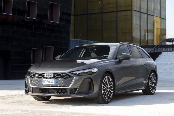 Audi S5 prova su strada 2026 1 700x467