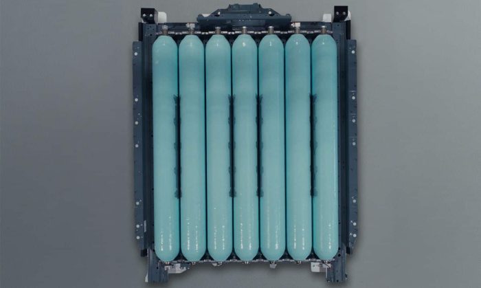 BMW iX5 Hydrogen 15 e1775709118491 700x419