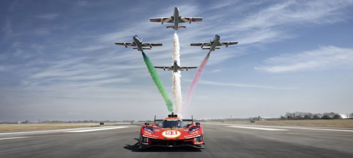 Spettacolare, le Frecce Tricolori e Ferrari 499P, eccellenza italiana in cielo e su asfalto 2 Frecce Tricolori e Ferrari 499P lo spettacolo della eccellenza italiana 2 e1775569021383 700x314