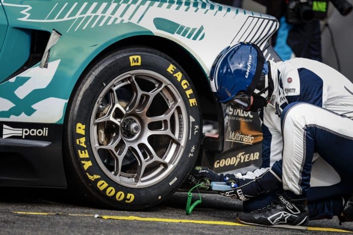 Goodyear nuovi pneumatici per la sfida LMGT3 3 700x466 1