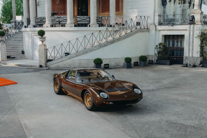 Lamborghini Miura SV 1972 formidabile restauro star a Anantara Concorso Roma 2 700x467
