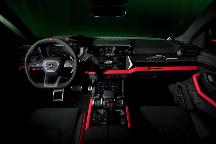Lamborghini Urus SE Tettonero 4 700x466