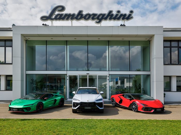 Lamborghini e l'orgoglio tricolore: 10 segreti del mito made in Italy 3 Lamborghini e l'orgoglio tricolore: 10 segreti del mito made in Italy