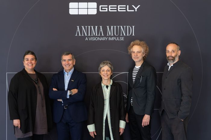 Marco Santucci and Dotdotdot ph Lorenzo Palmieri 700x467