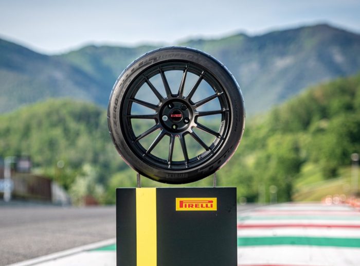 Pirelli P Zero Trofeo RS