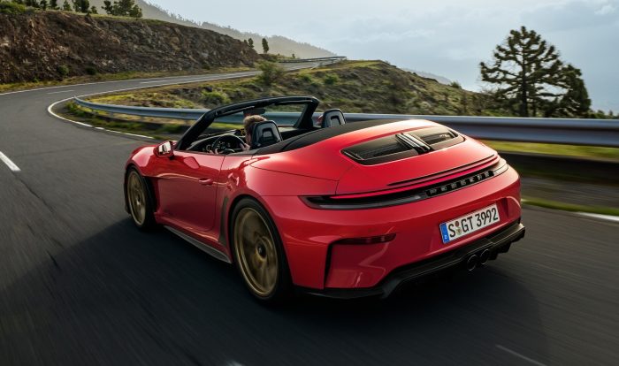 Porsche 911 GT3 S/C, puro piacere di guida per la formidabile cabrio 3 Porsche 911 GT3 SC 14 e1776178983518 700x414